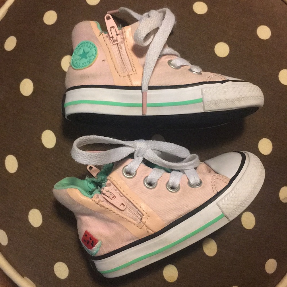 Toddler 4 high top Converse All Star
